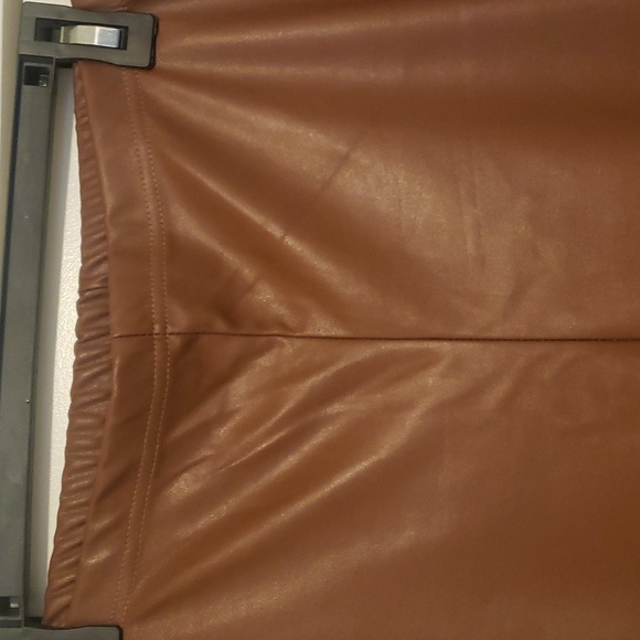 PRETTYLITTLETHINGS pants - Picture 3 of 5